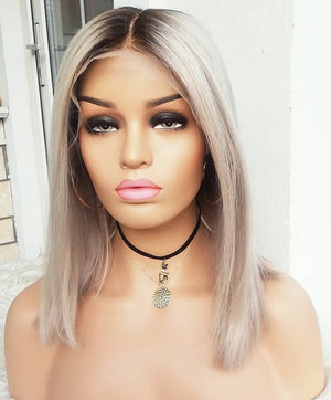 KIM K. GRİ SARIŞIN BOB RÖFLELİ DANTEL PERUK ÜNİTESİ