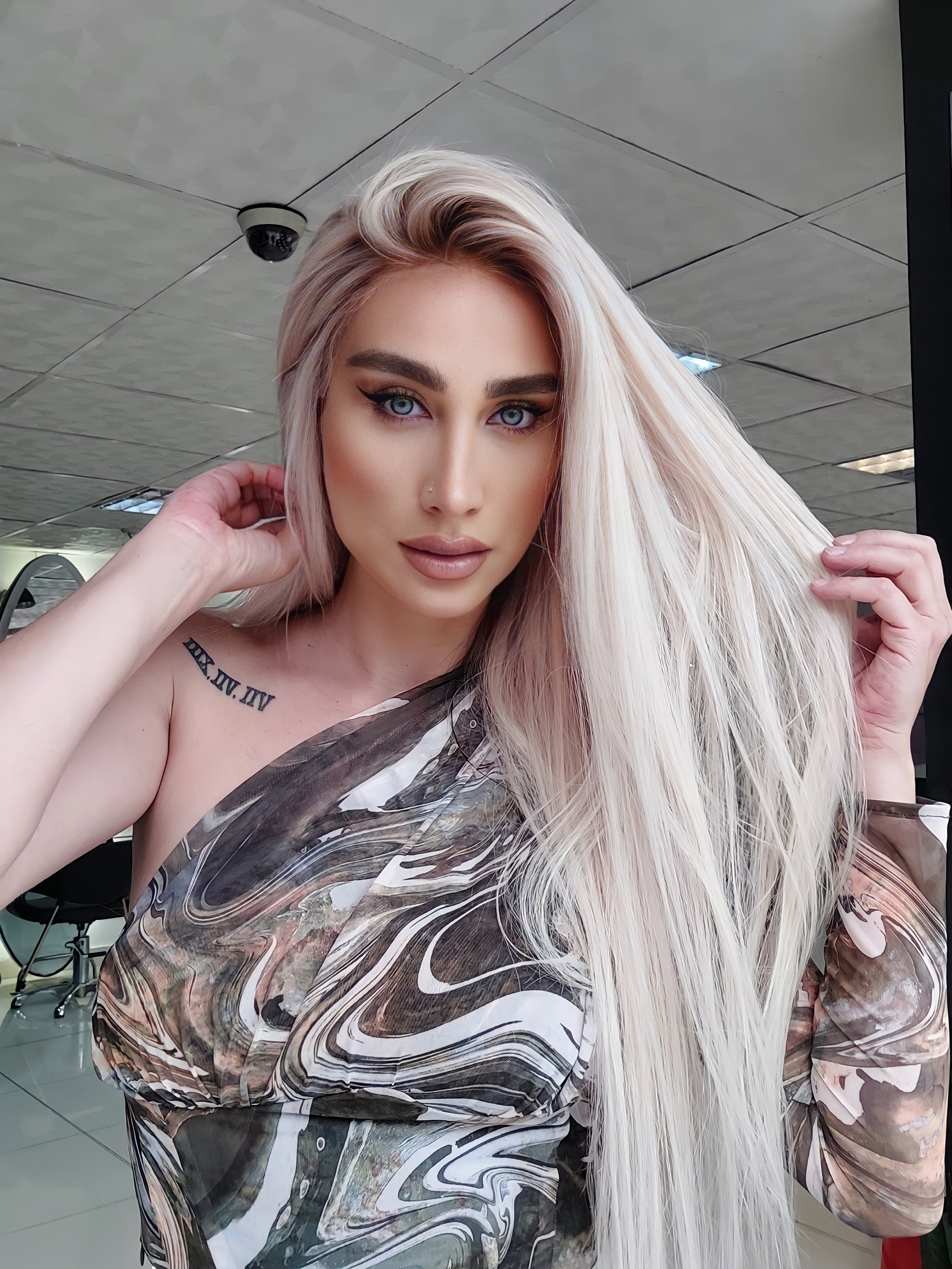 GLAM ROSE BUZ SARIŞIN DİP RÖFLELİ DANTEL PERUK ÜNİTESİ