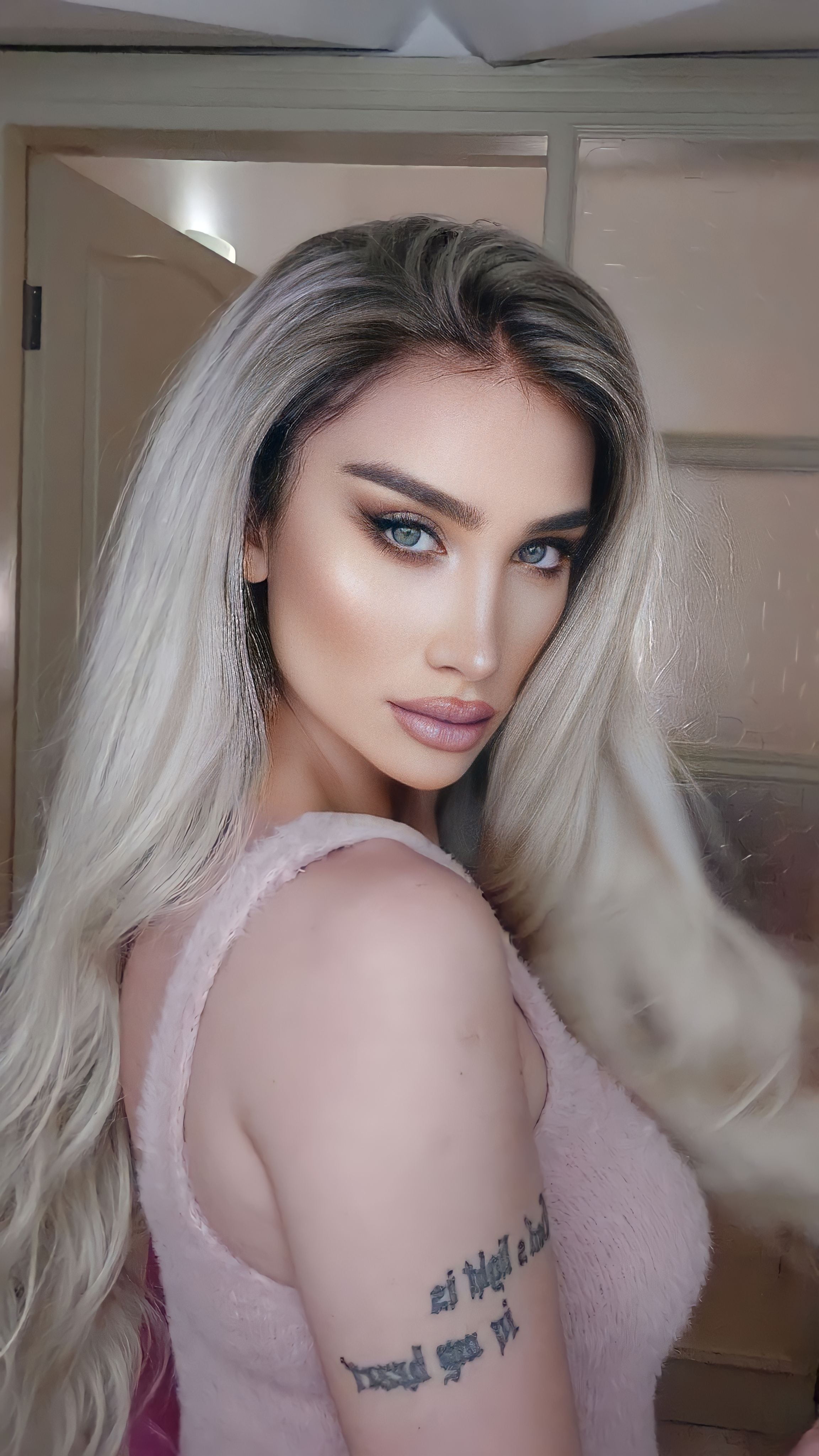 RENETA PLATİN SARIŞIN OMBRELİ DANTEL PERUK ÜNİTESİ