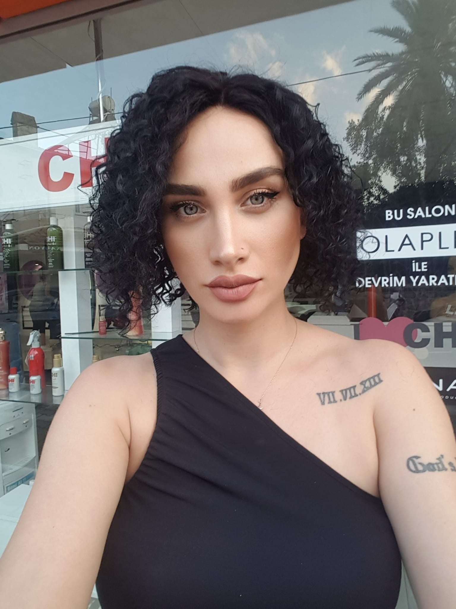 NINNA AFRO DALGALI BOB NATUREL RENK DANTEL PERUK ÜNİTESİ