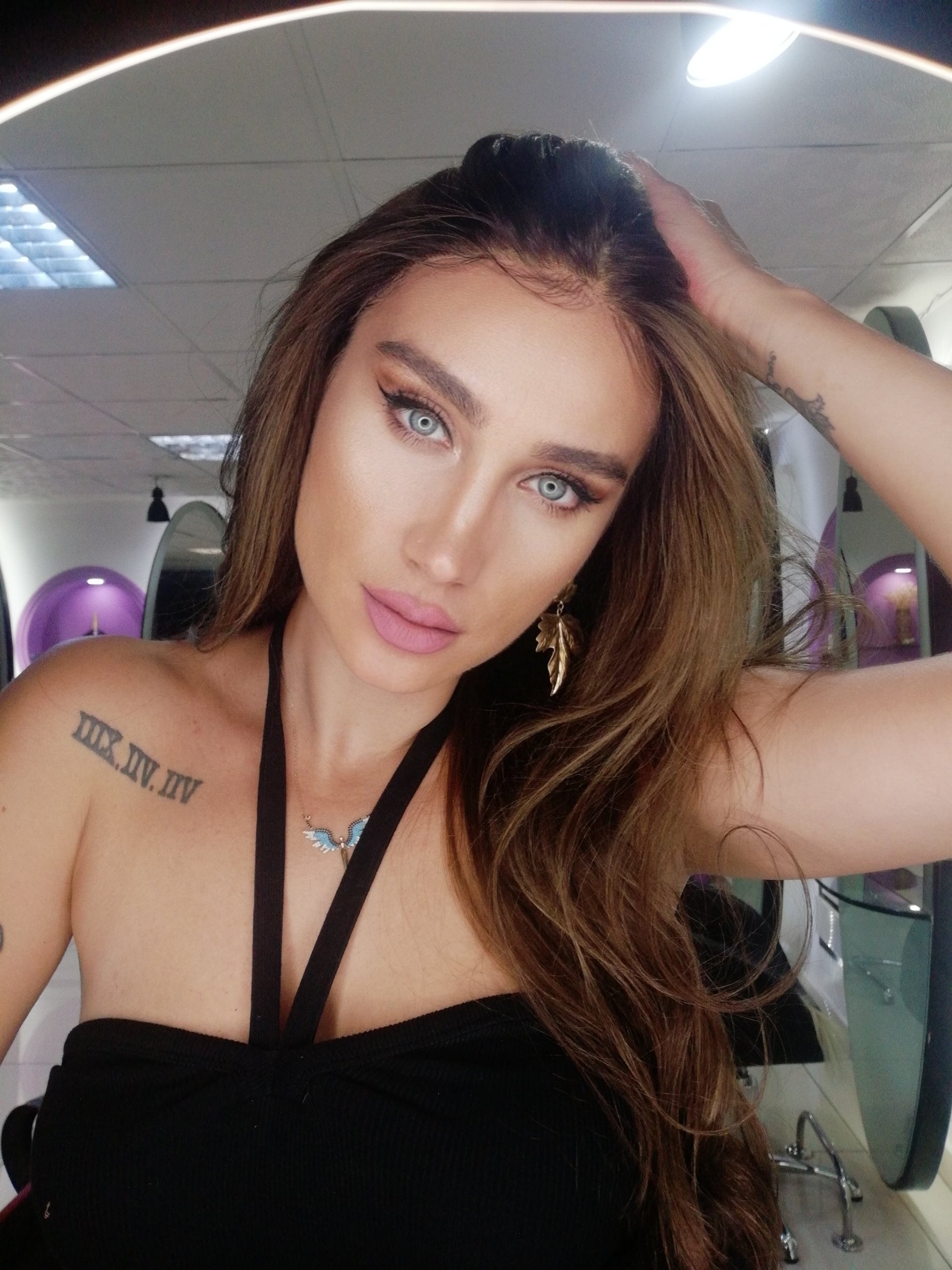 SANDRA KUMRAL IŞILTILI DANTEL PERUK ÜNİTESİ