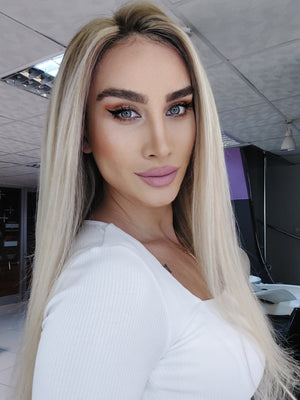 ANASTASIA BEBEK PLATİN SARIŞIN RÖFLELİ DANTEL PERUK ÜNİTESİ
