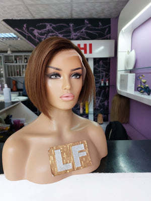 MONA PIXIE KESİM KAHVERENGİ IŞILTILI DANTEL PERUK ÜNİTESİ