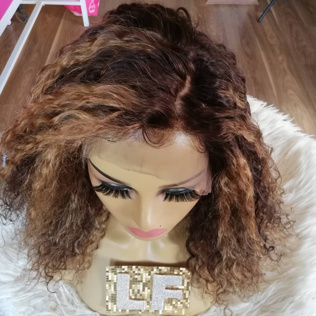 CARMEN KAHVERENGİ IŞILTILI KINKY KIVIRCIK DANTEL PERUK ÜNİTESİ