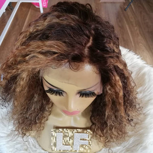 CARMEN KAHVERENGİ IŞILTILI KINKY KIVIRCIK DANTEL PERUK ÜNİTESİ