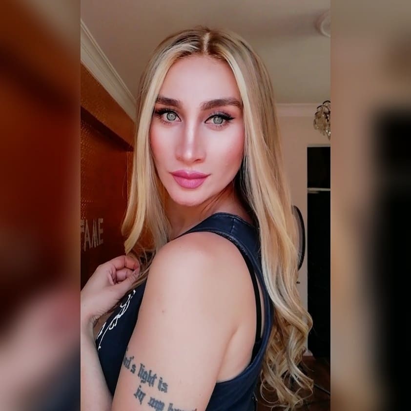 ELENA PLATİN SARIŞIN BALYAJLI DANTEL PERUK ÜNİTESİ