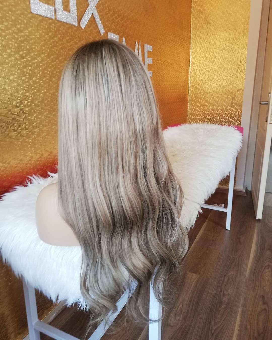 KHLOE SARIŞIN RÖFLELİ DANTEL PERUK ÜNİTESİ